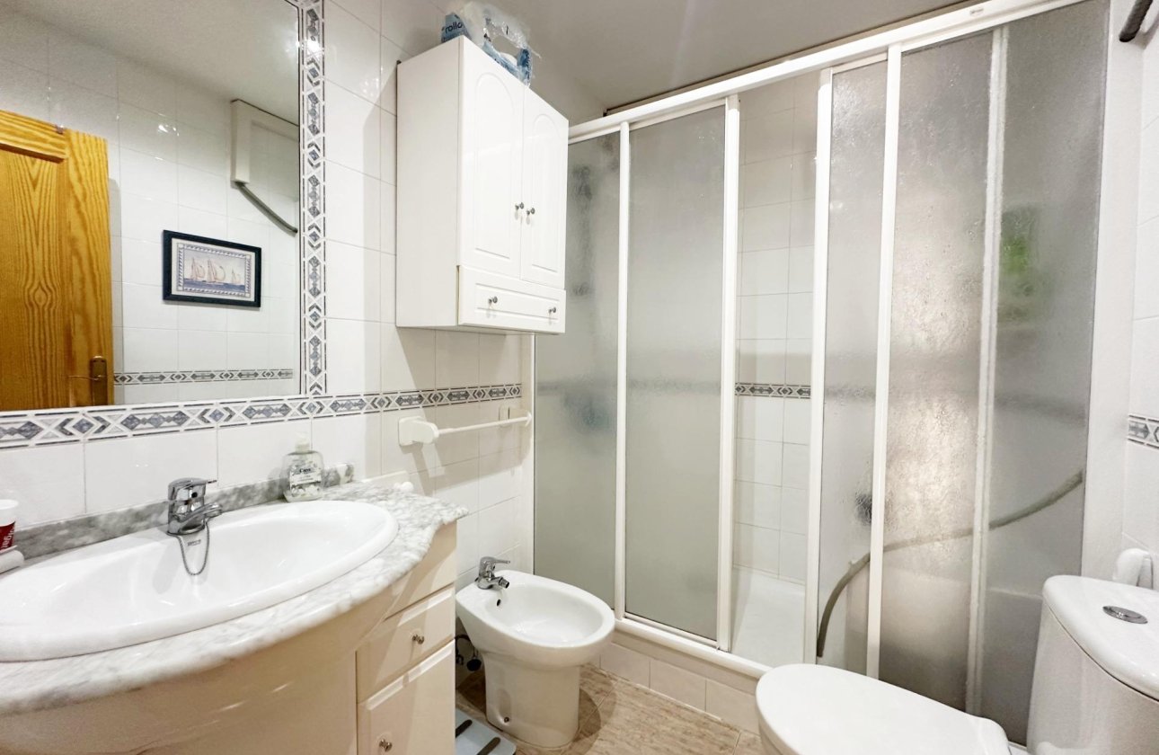 Revente - Appartement -
Orihuela Costa - Campoamor