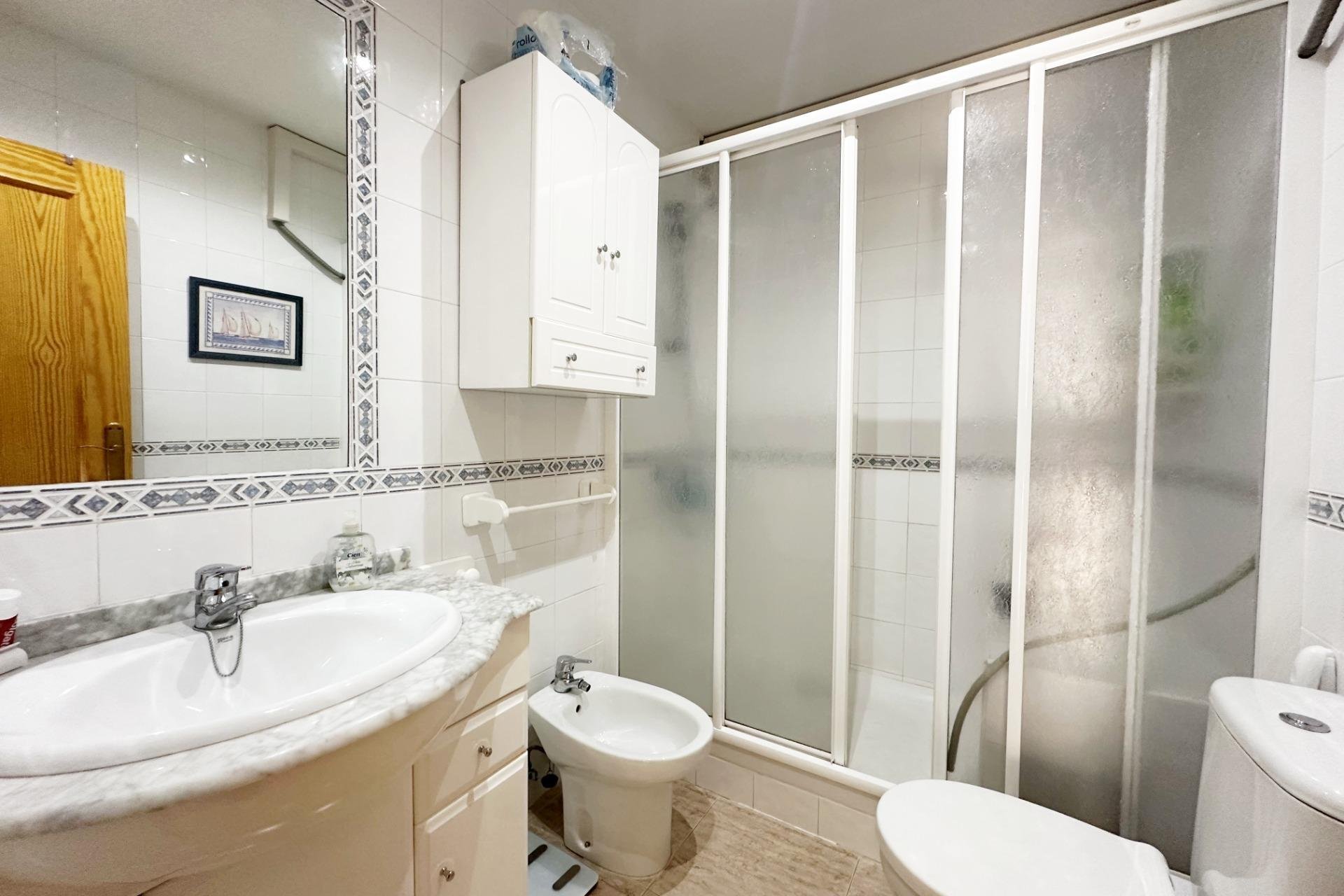 Revente - Appartement -
Orihuela Costa - Campoamor