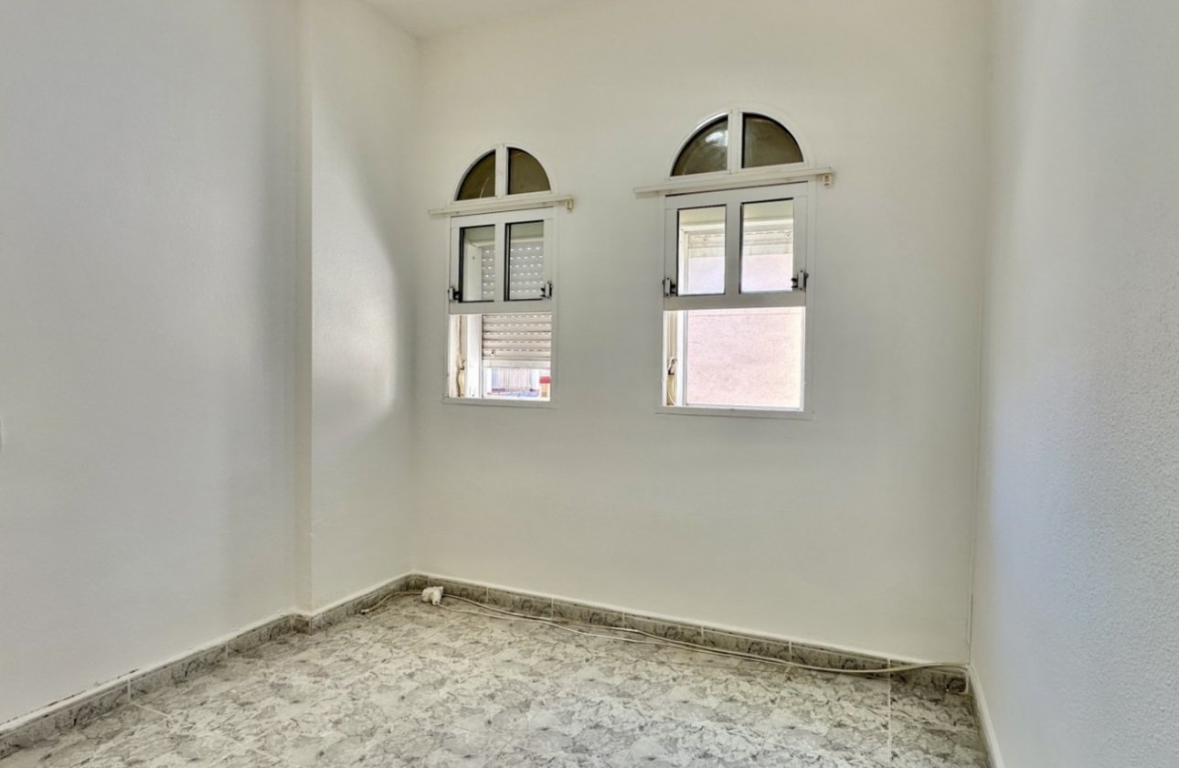 Revente - Appartement -
Orihuela Costa - Costa Blanca