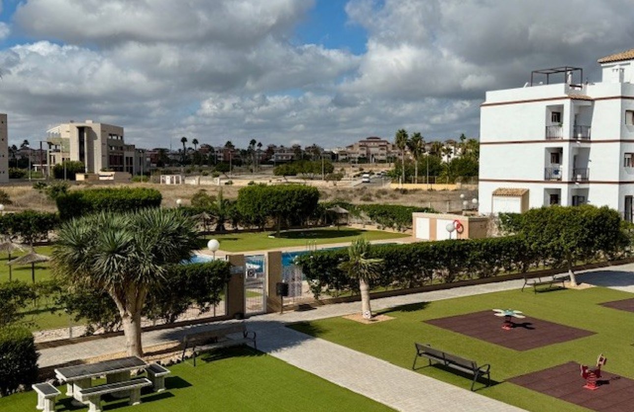 Revente - Appartement -
Orihuela Costa - Costa Blanca