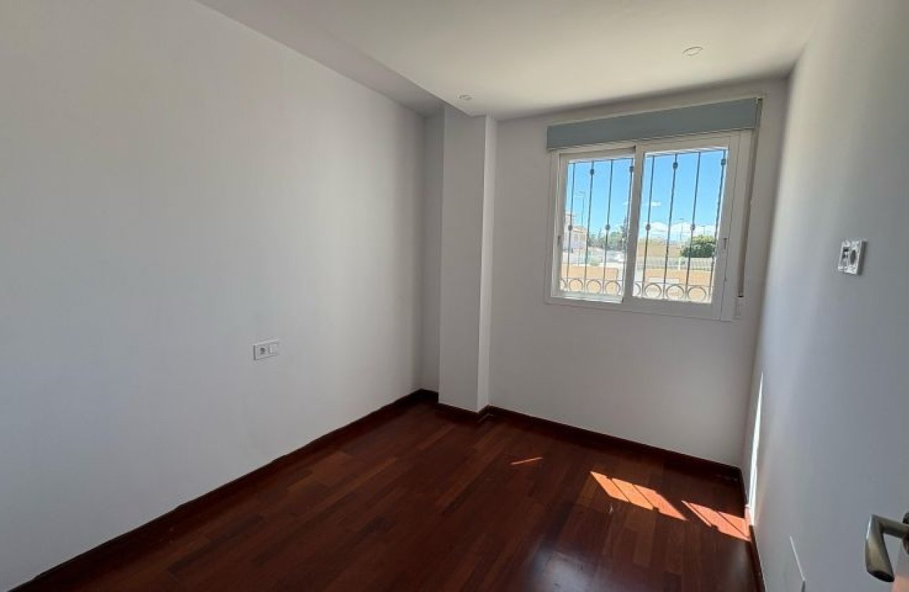 Revente - Appartement -
Orihuela Costa - Costa Blanca