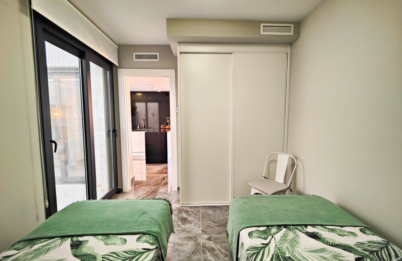 Revente - Appartement -
Orihuela Costa - Costa Blanca