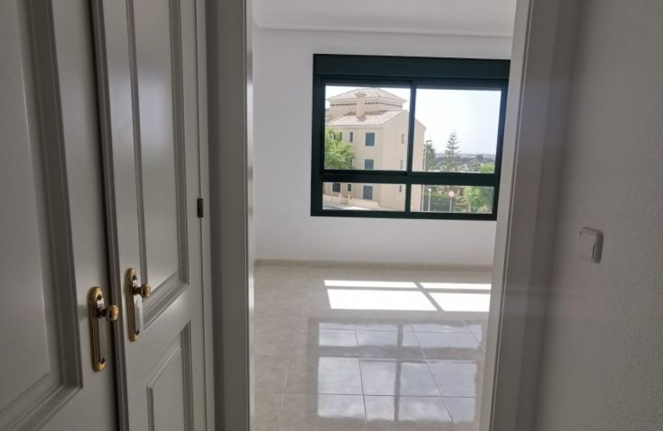 Revente - Appartement -
Orihuela Costa - Costa Blanca