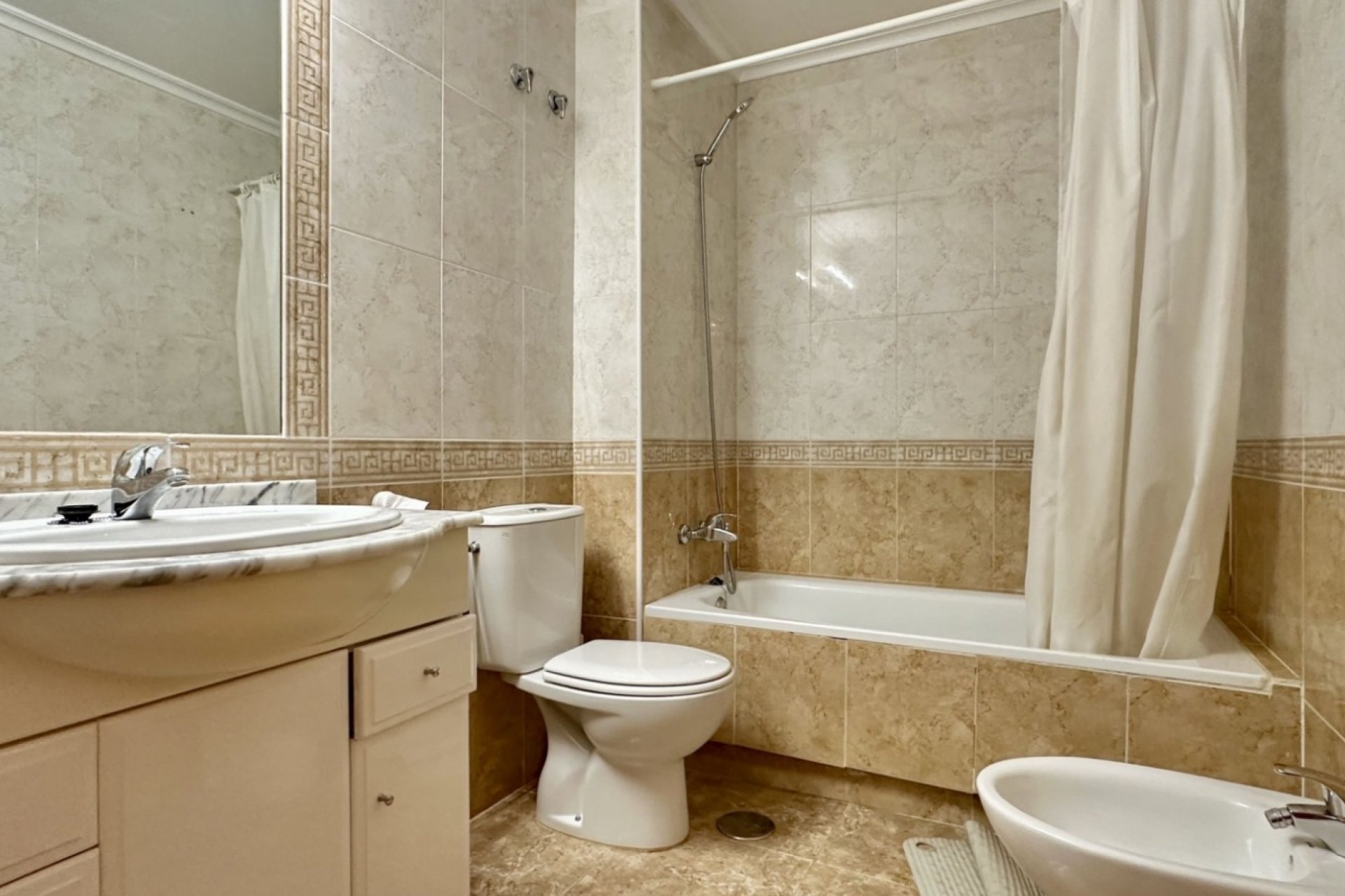 Revente - Appartement -
Orihuela Costa - Costa Blanca