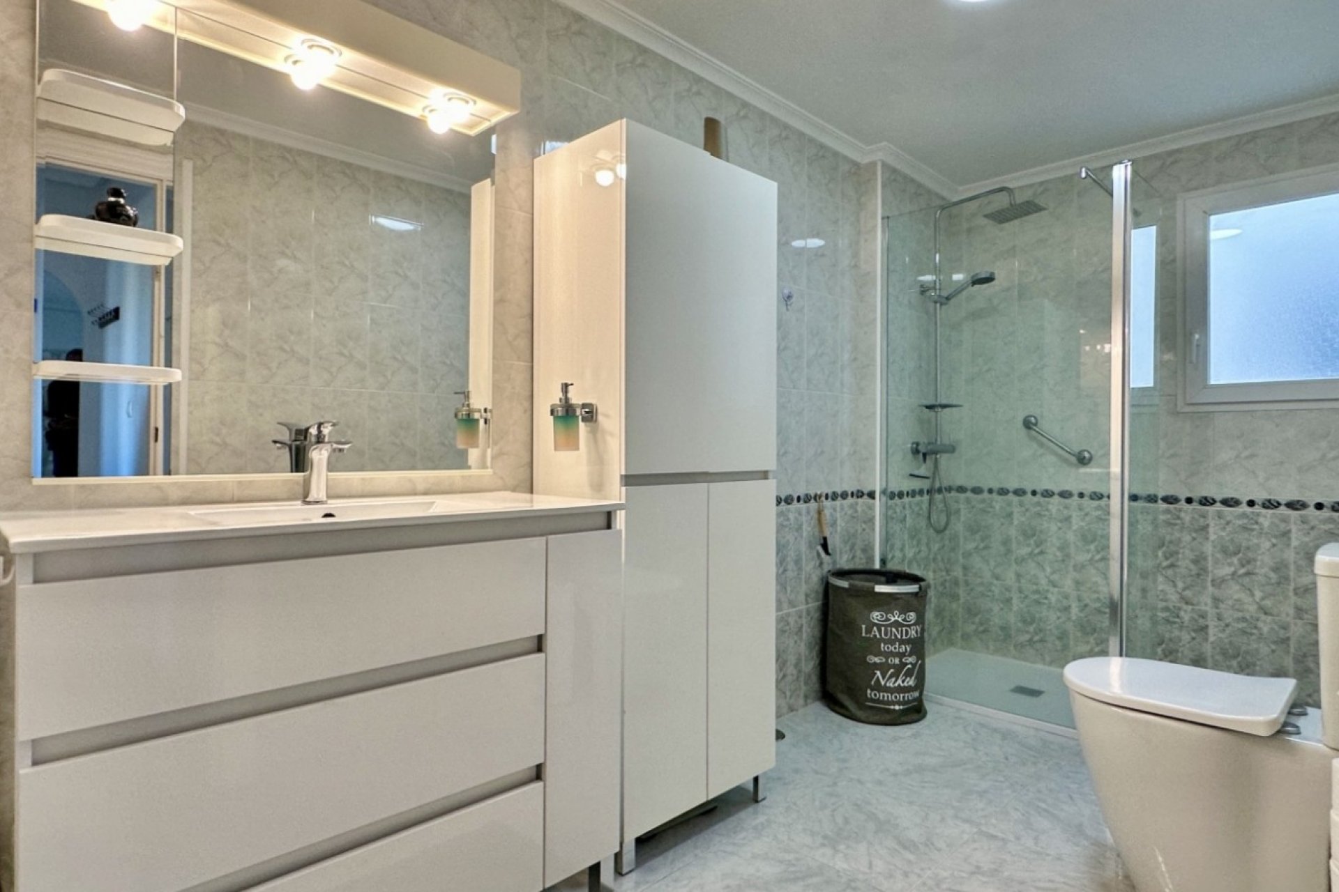 Revente - Appartement -
Orihuela Costa - Costa Blanca