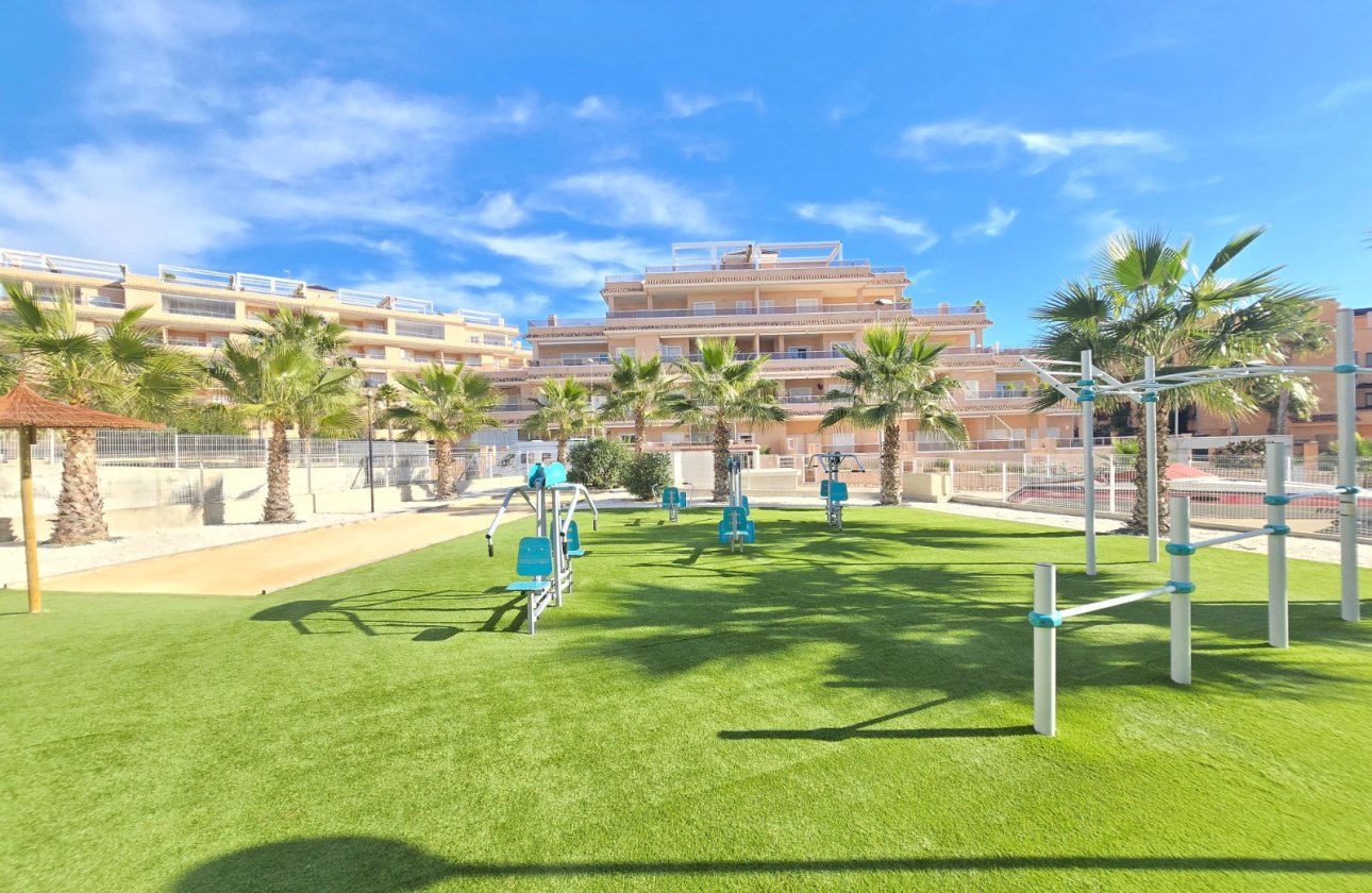 Revente - Appartement -
Orihuela Costa - Costa Blanca