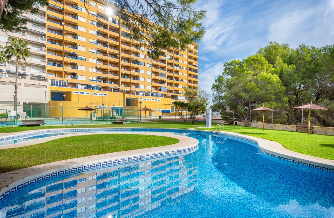 Revente - Appartement -
Orihuela Costa - Costa Blanca