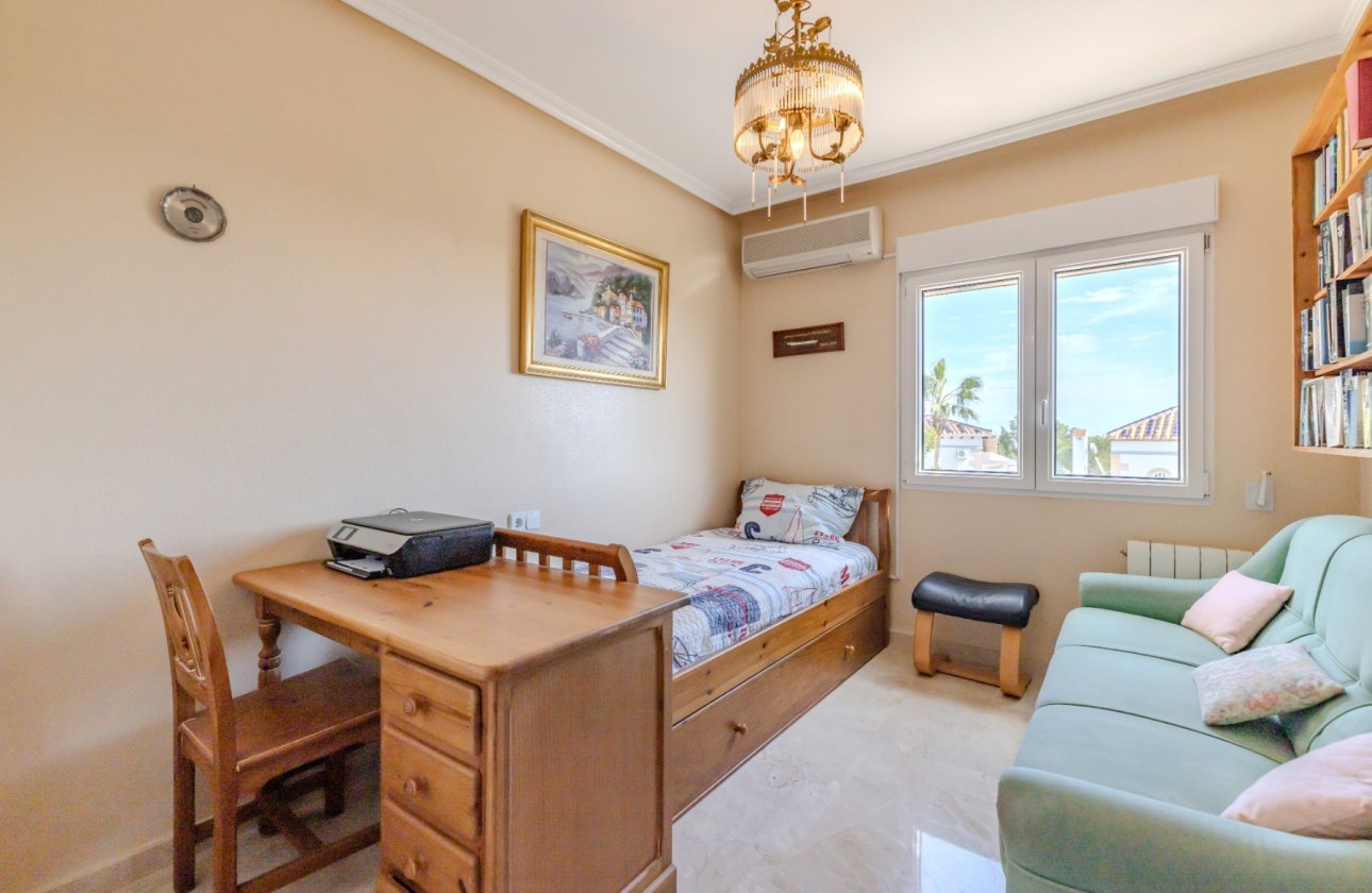 Revente - Appartement -
Orihuela Costa - Costa Blanca