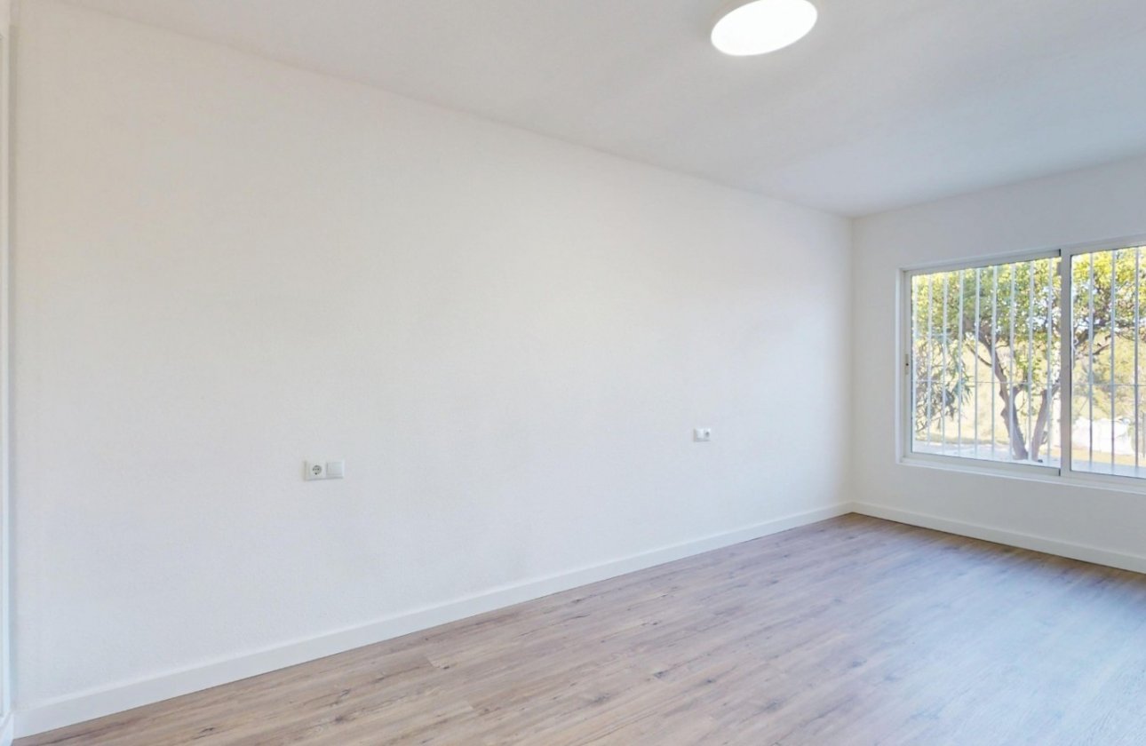 Revente - Appartement -
Orihuela Costa - Costa Blanca