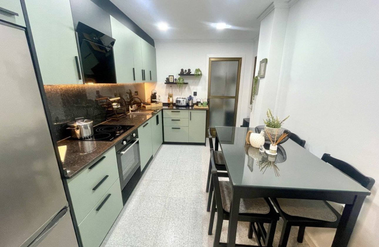 Revente - Appartement -
Orihuela Costa - Costa Blanca