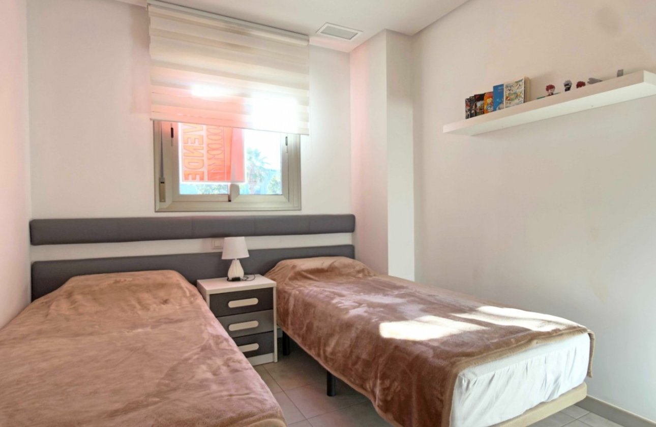 Revente - Appartement -
Orihuela Costa - Costa Blanca