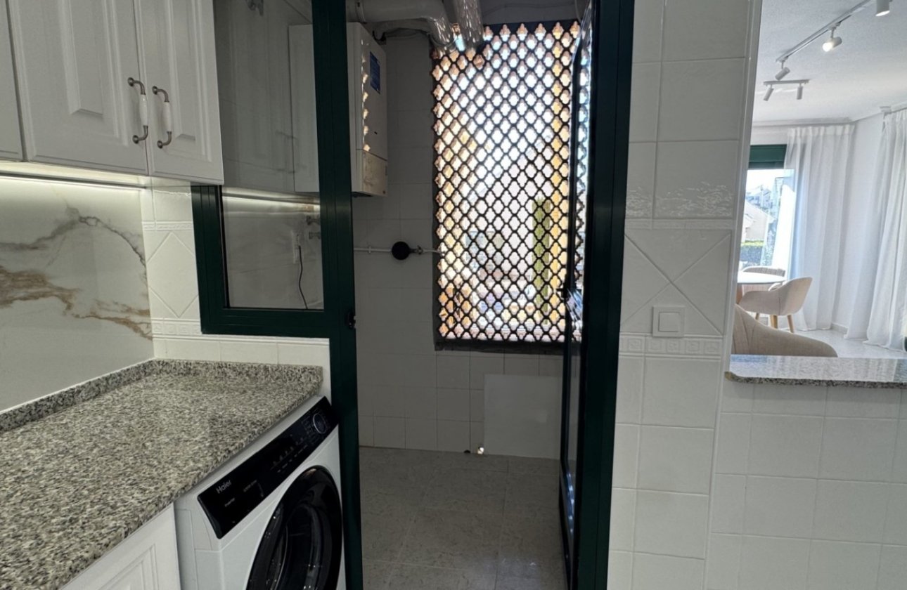 Revente - Appartement -
Orihuela Costa - Costa Blanca