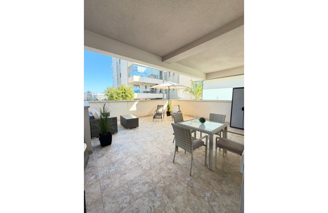 Revente - Appartement -
Orihuela Costa - Costa Blanca