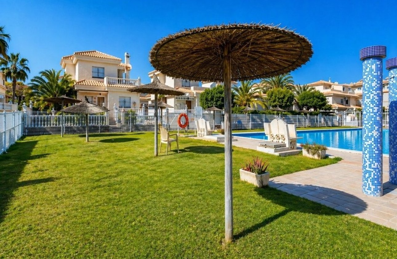 Revente - Appartement -
Orihuela Costa - Costa Blanca