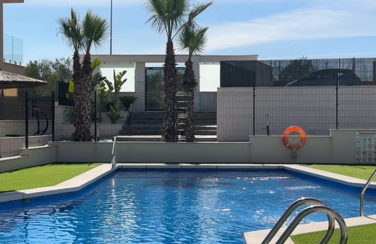 Revente - Appartement -
Orihuela Costa - Costa Blanca