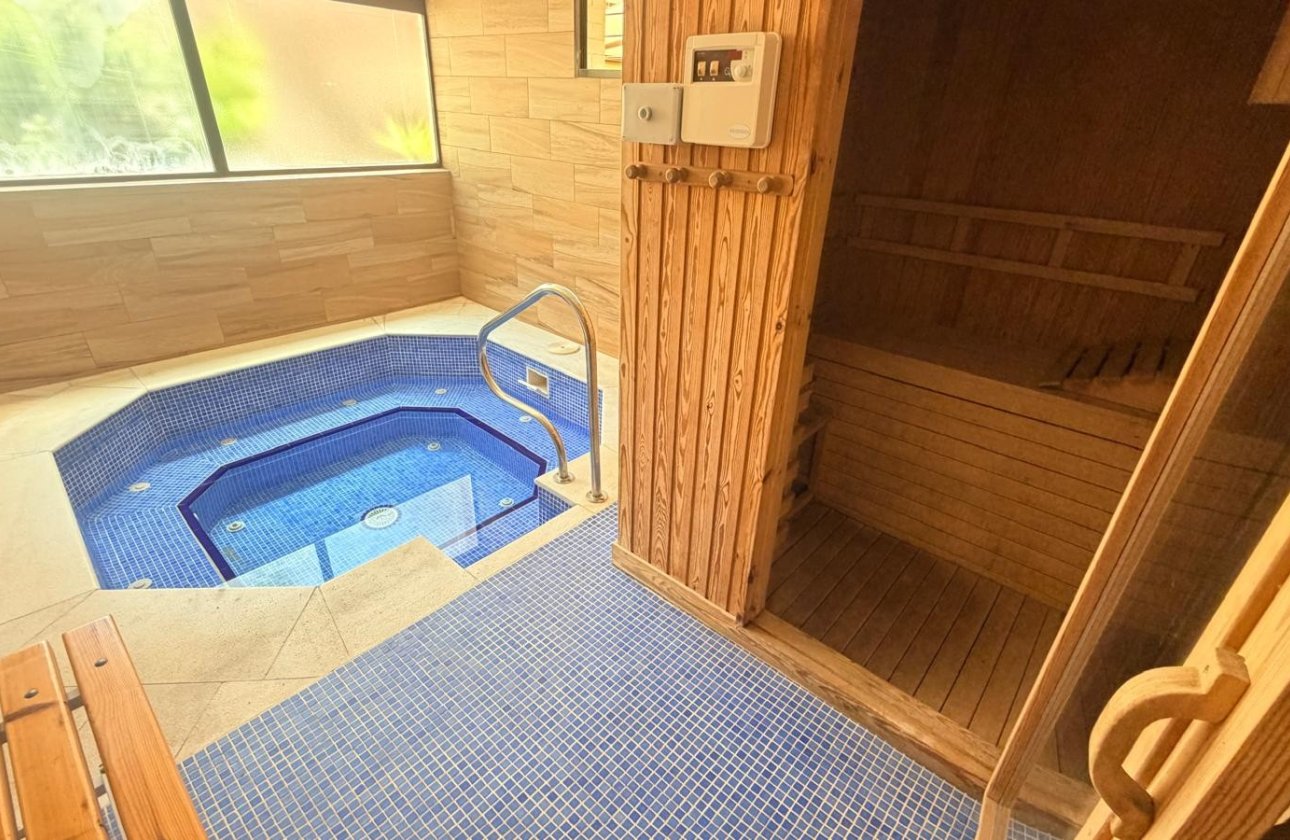 Revente - Appartement -
Orihuela Costa - Costa Blanca