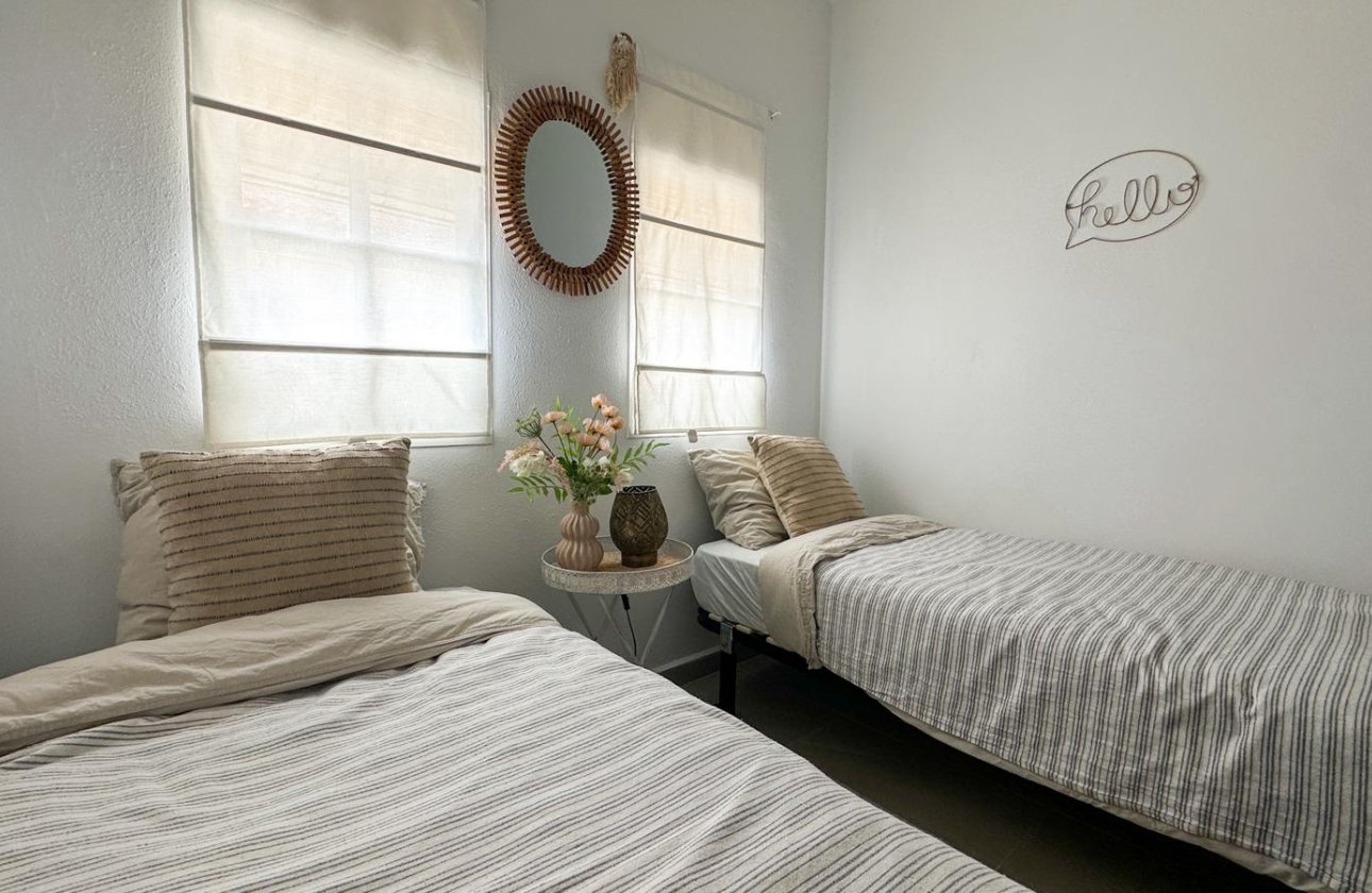 Revente - Appartement -
Orihuela Costa - Costa Blanca