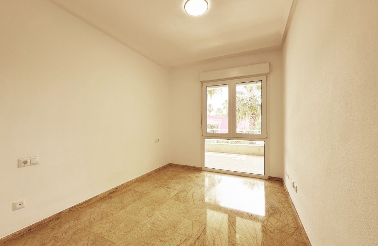 Revente - Appartement -
Orihuela Costa - Costa Blanca