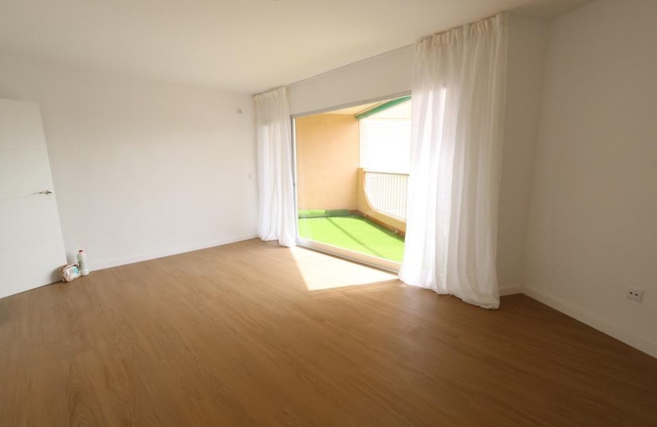 Revente - Appartement -
Orihuela Costa - Costa Blanca