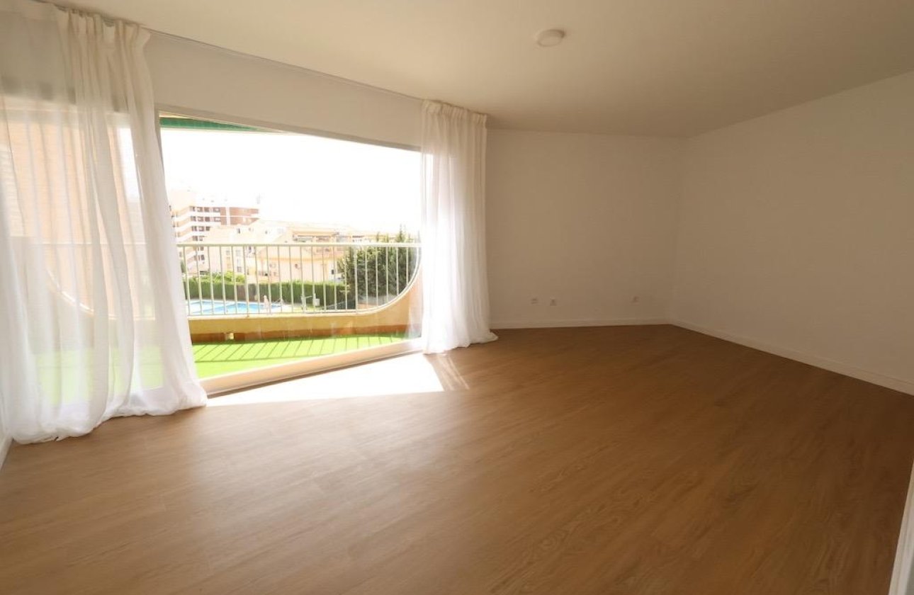 Revente - Appartement -
Orihuela Costa - Costa Blanca