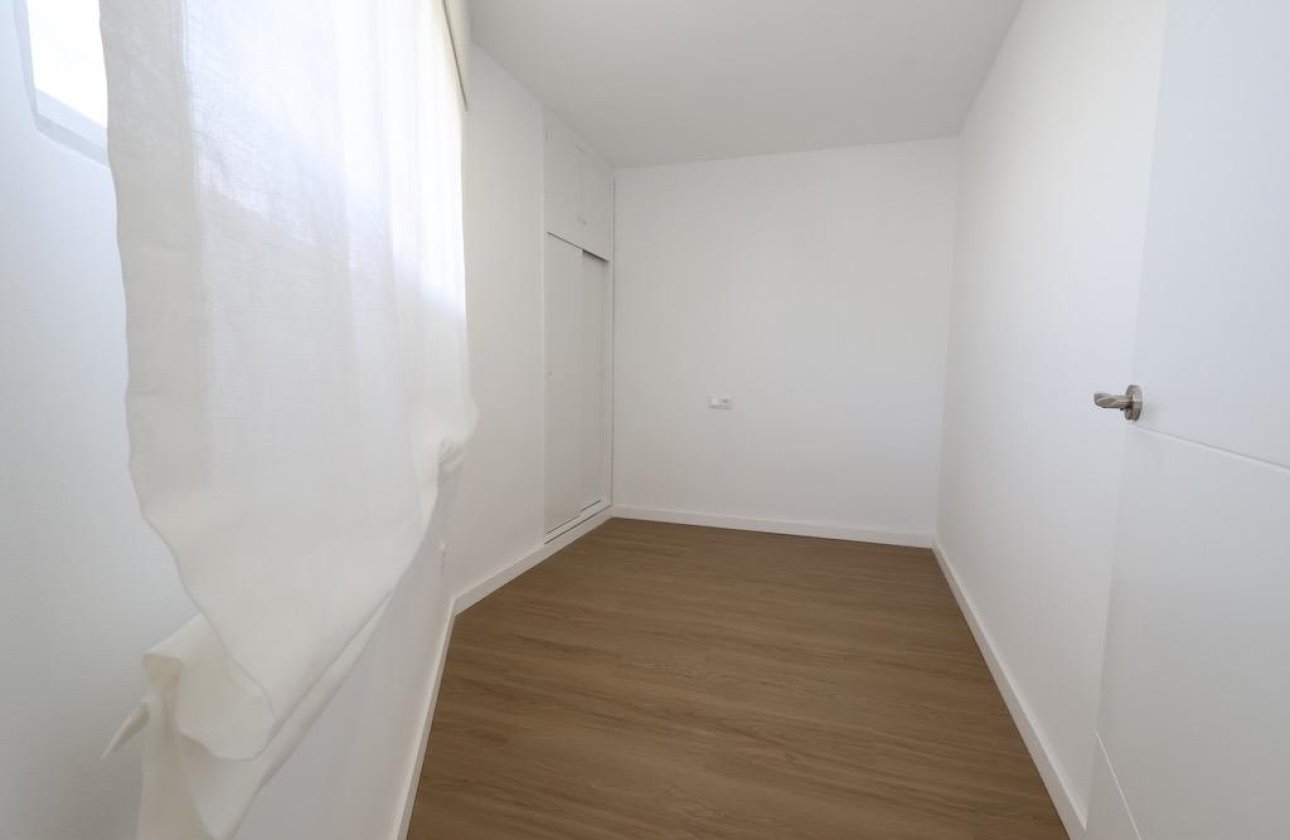 Revente - Appartement -
Orihuela Costa - Costa Blanca
