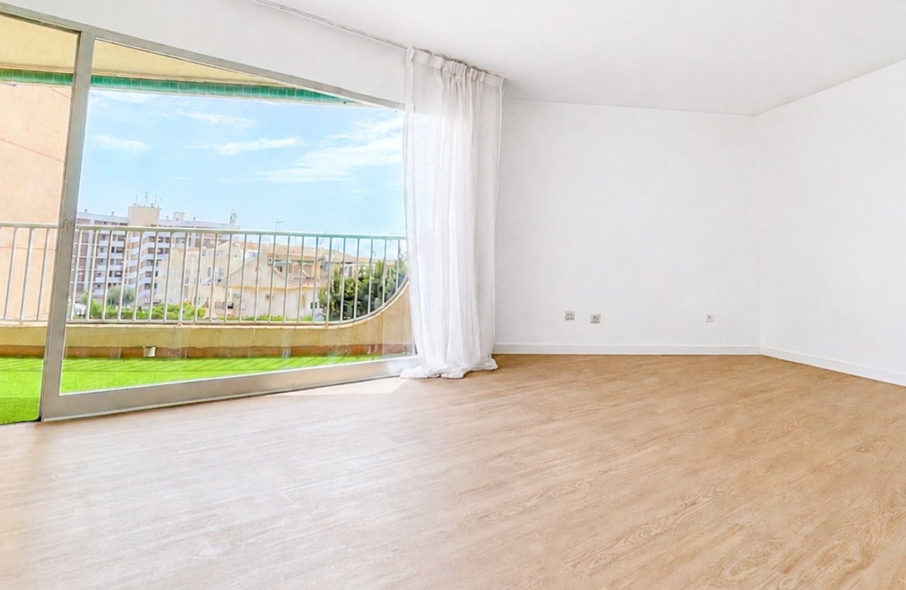 Revente - Appartement -
Orihuela Costa - Costa Blanca