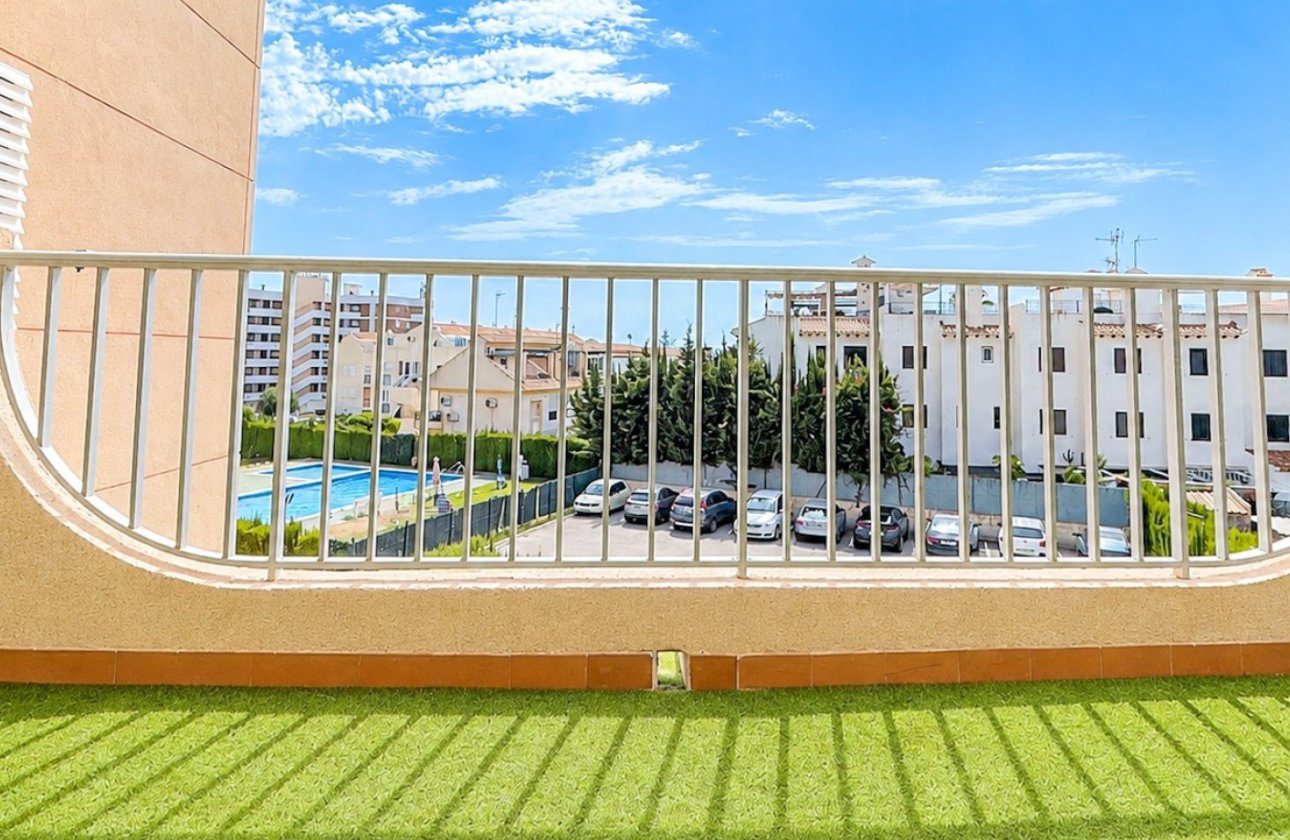 Revente - Appartement -
Orihuela Costa - Costa Blanca