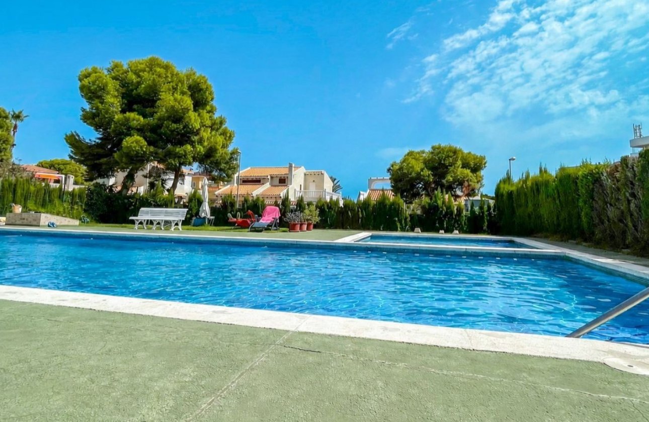 Revente - Appartement -
Orihuela Costa - Costa Blanca