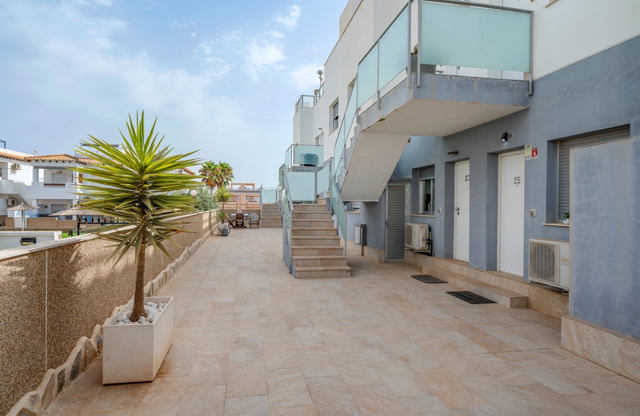 Revente - Appartement -
Orihuela Costa - Costa Blanca