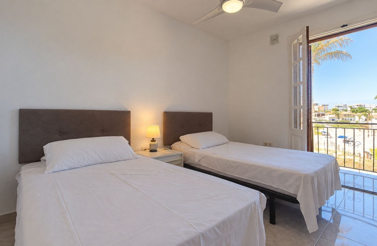 Revente - Appartement -
Orihuela Costa - Costa Blanca