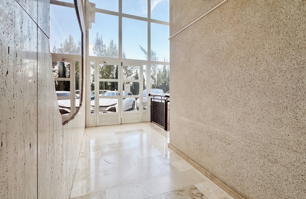 Revente - Appartement -
Orihuela Costa - Costa Blanca