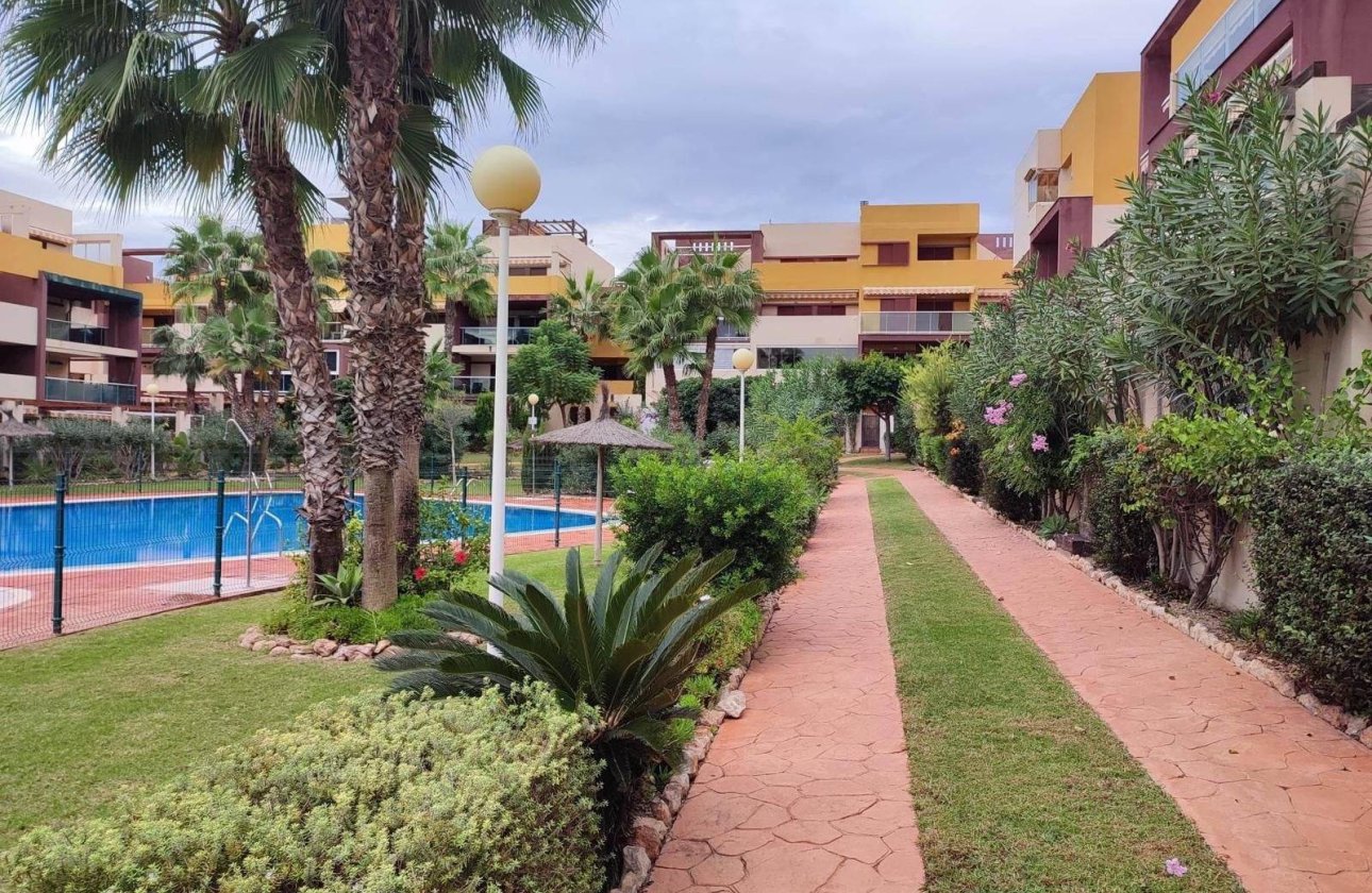 Revente - Appartement -
Orihuela Costa - Horizonte - La Campana