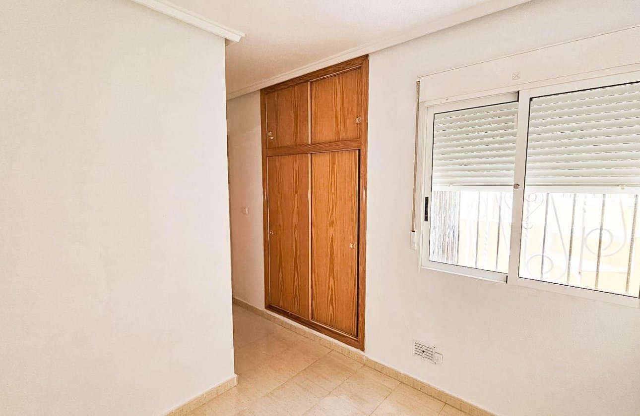 Revente - Appartement -
Orihuela Costa - La Florida