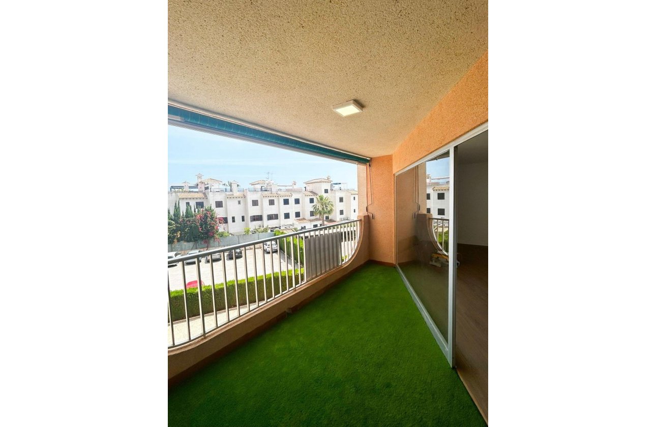 Revente - Appartement -
Orihuela Costa - La Regia