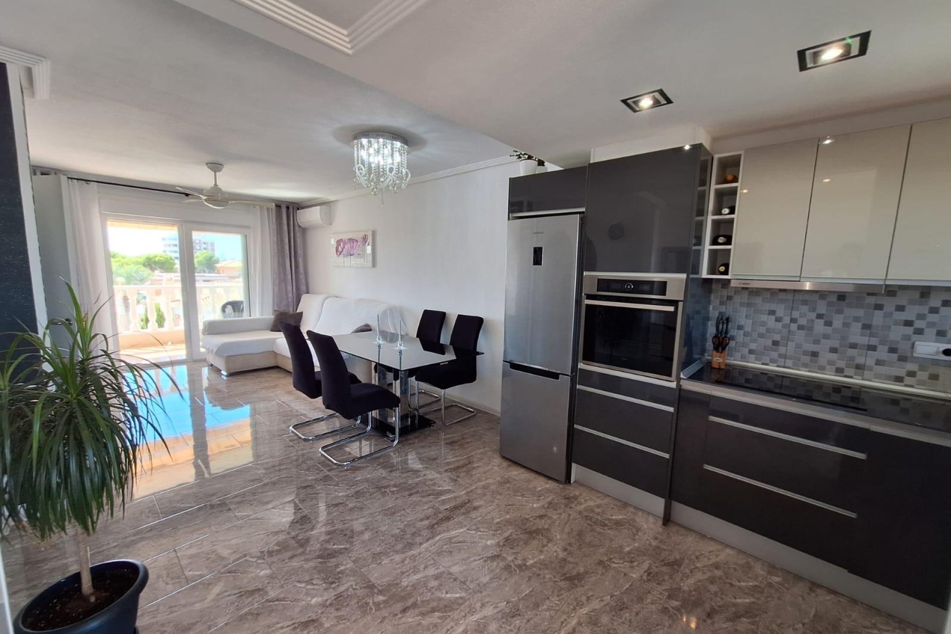 Revente - Appartement -
Orihuela Costa - La Zenia