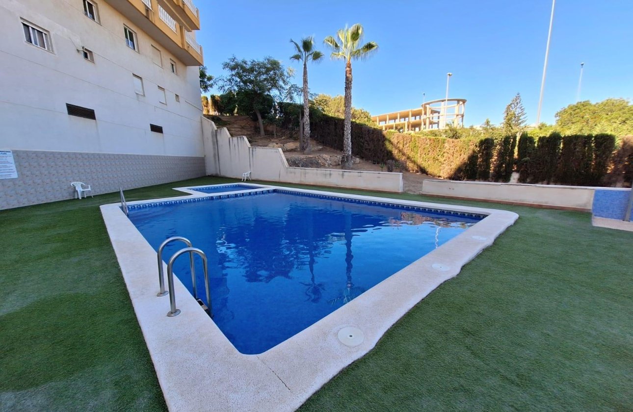 Revente - Appartement -
Orihuela Costa - La Zenia