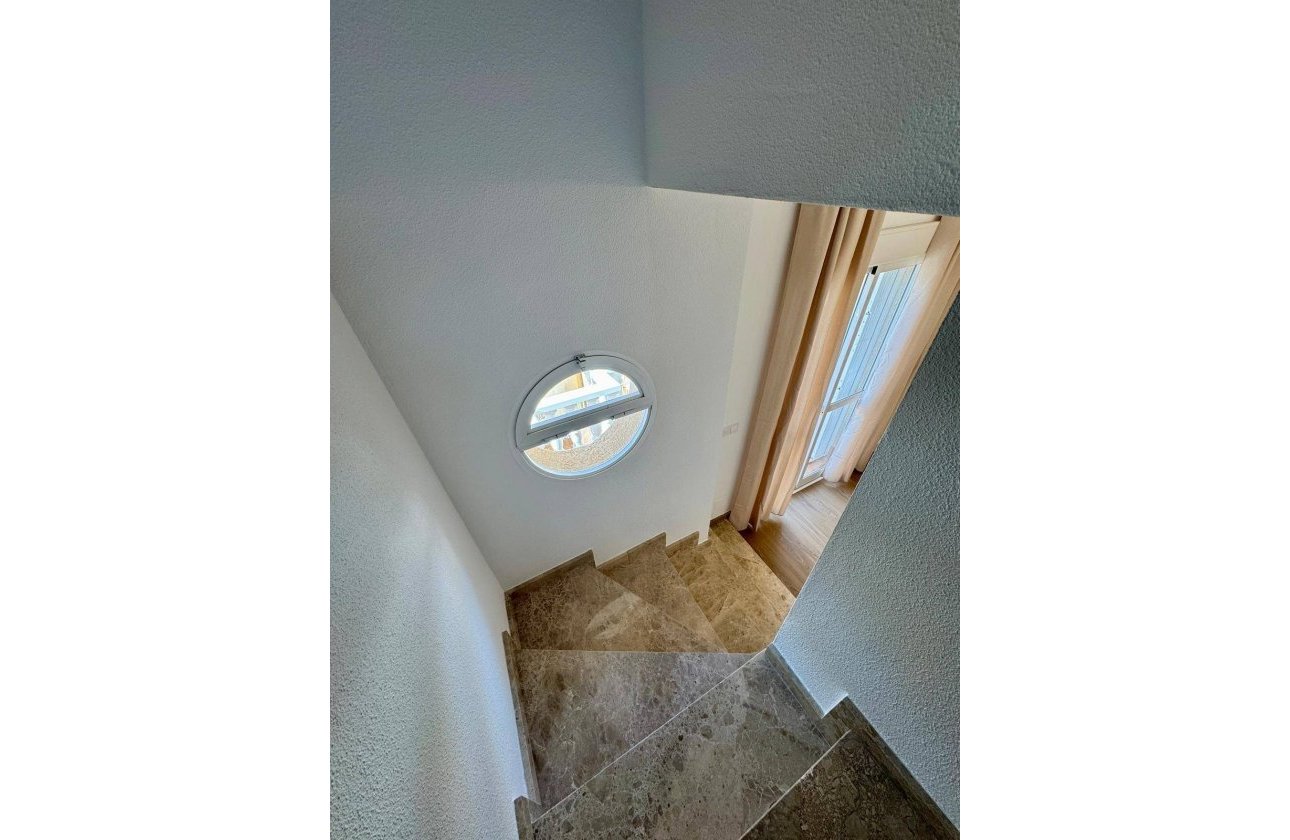 Revente - Appartement -
Orihuela Costa - Las Filipinas