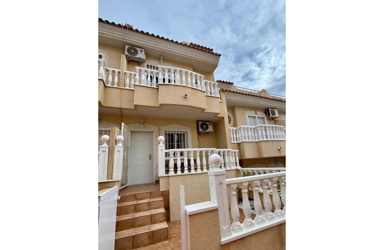 Revente - Appartement -
Orihuela Costa - Las Filipinas