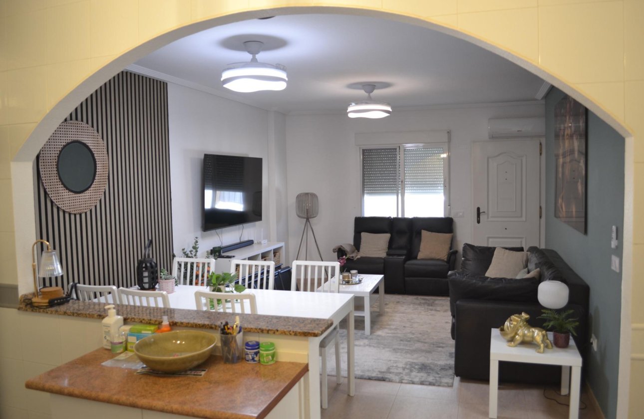 Revente - Appartement -
Orihuela Costa - Las Filipinas