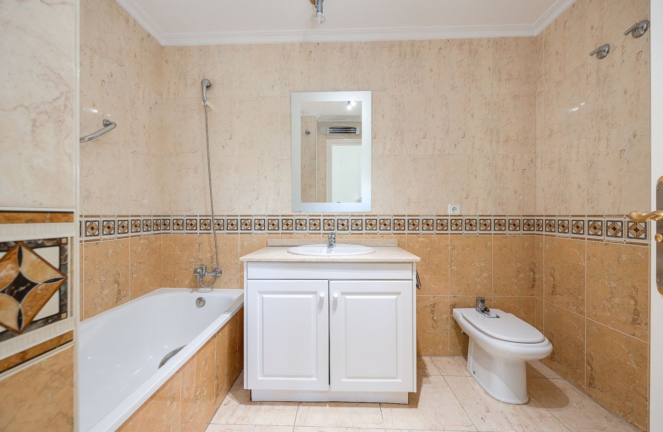 Revente - Appartement -
Orihuela Costa - Lomas de Campoamor