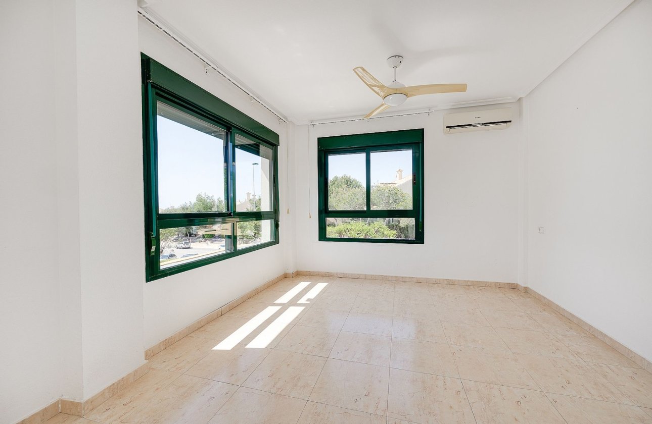 Revente - Appartement -
Orihuela Costa - Lomas de Campoamor