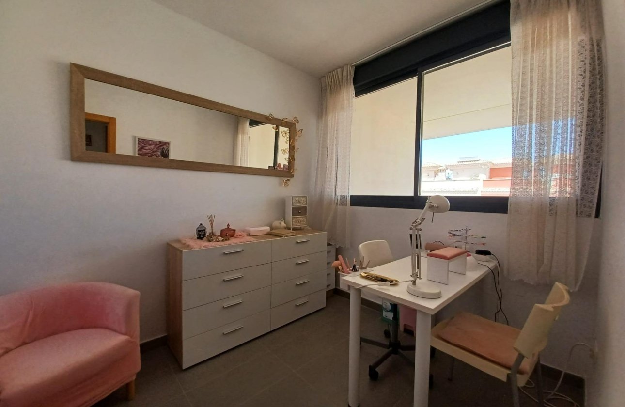 Revente - Appartement -
Orihuela Costa - Los Dolses