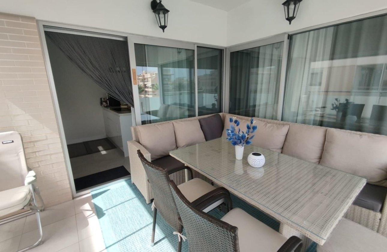 Revente - Appartement -
Orihuela Costa - Los Dolses