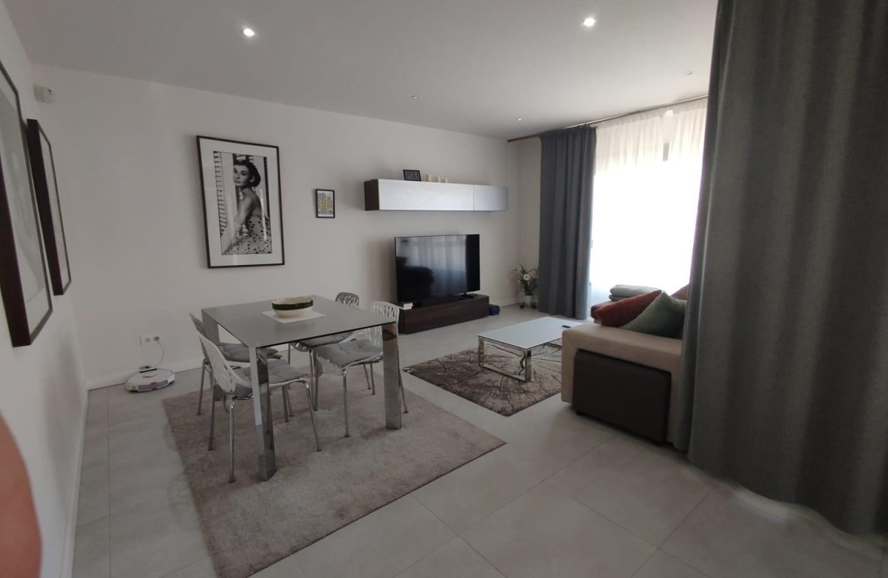 Revente - Appartement -
Orihuela Costa - Los Dolses