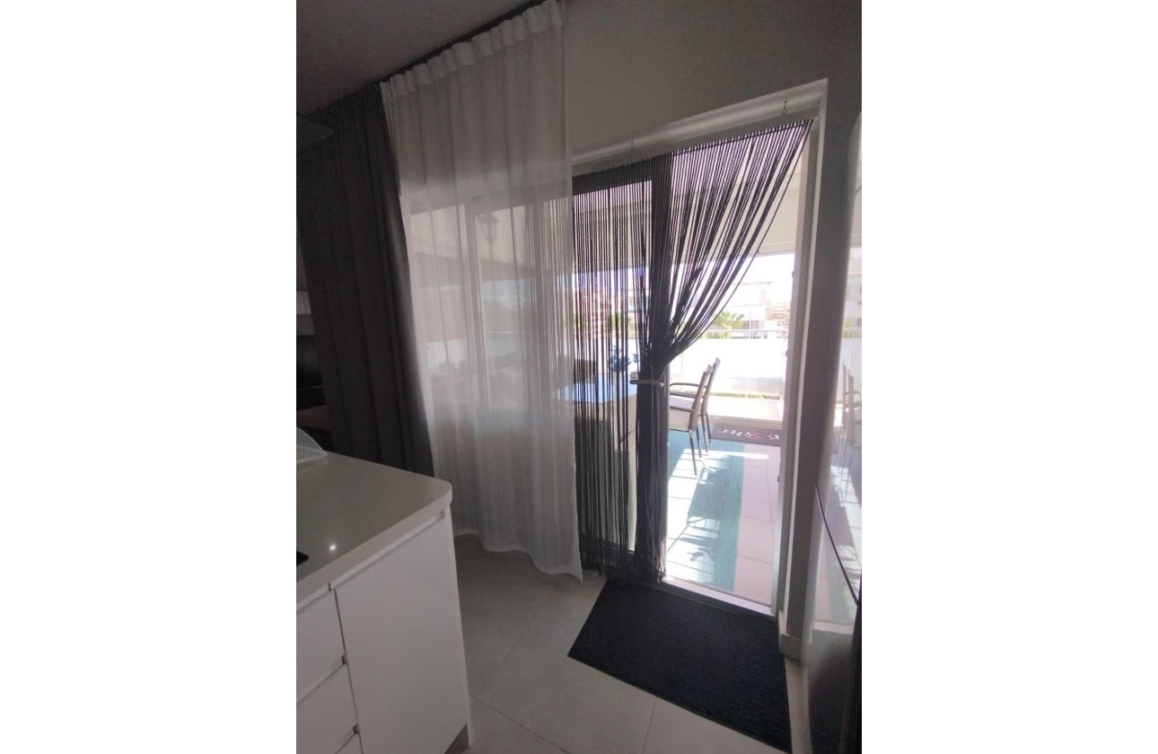 Revente - Appartement -
Orihuela Costa - Los Dolses