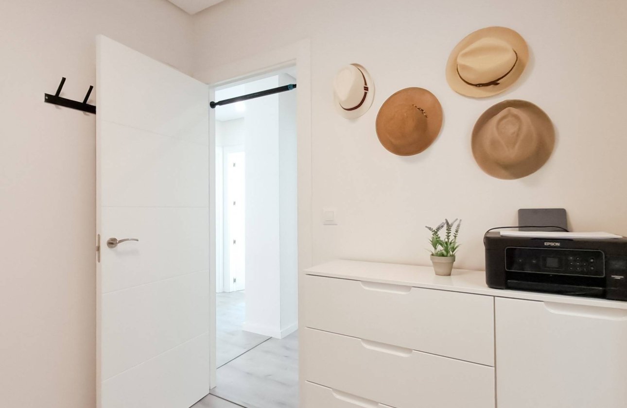 Revente - Appartement -
Orihuela Costa - Los Dolses