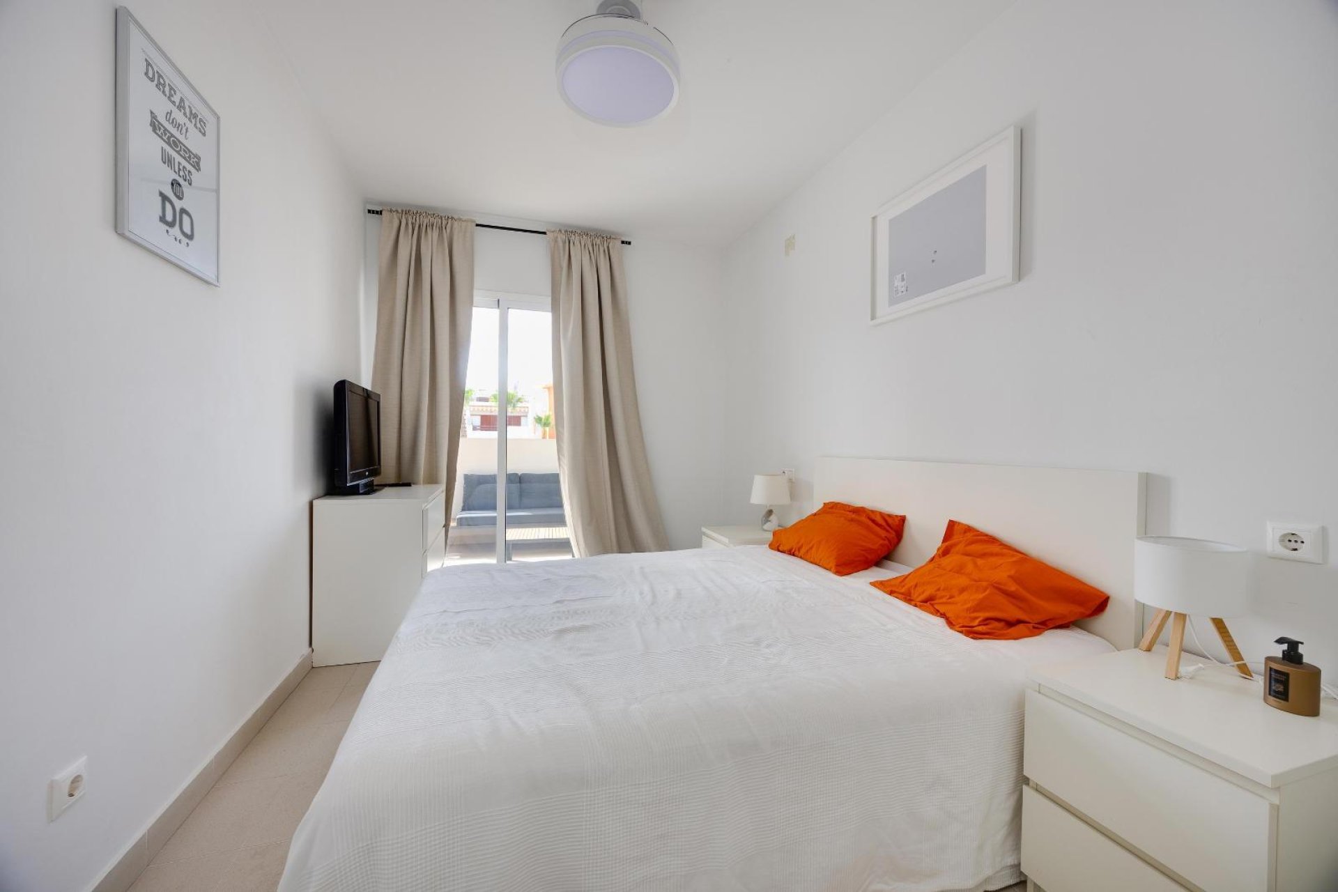 Revente - Appartement -
Orihuela Costa - Playa Flamenca