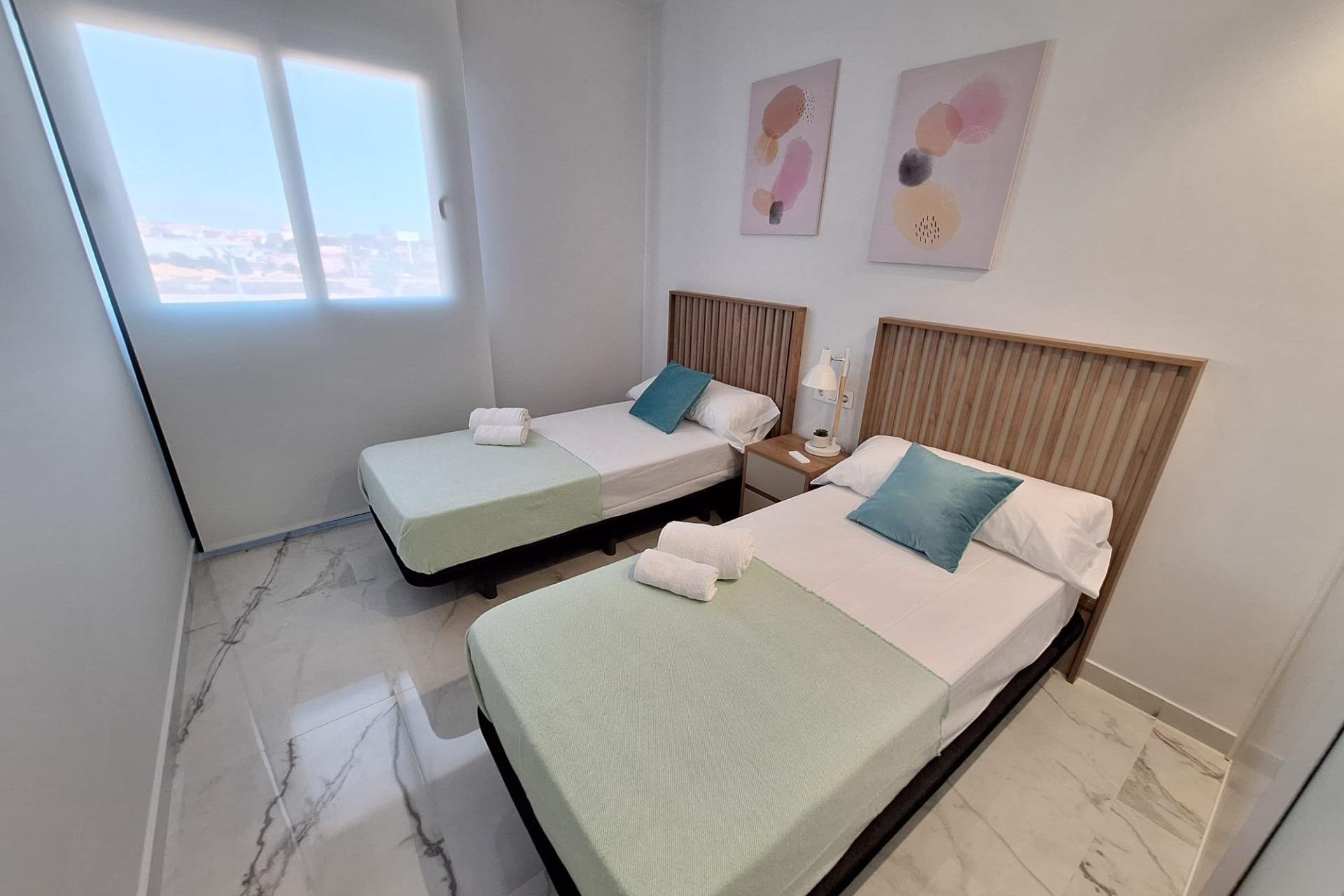 Revente - Appartement -
Orihuela Costa - Punta Prima