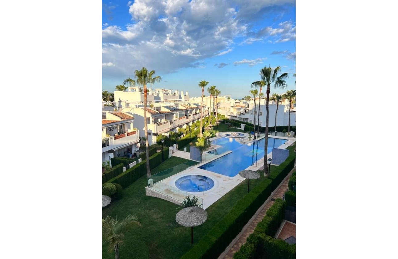 Revente - Appartement -
Orihuela Costa - Villamartín