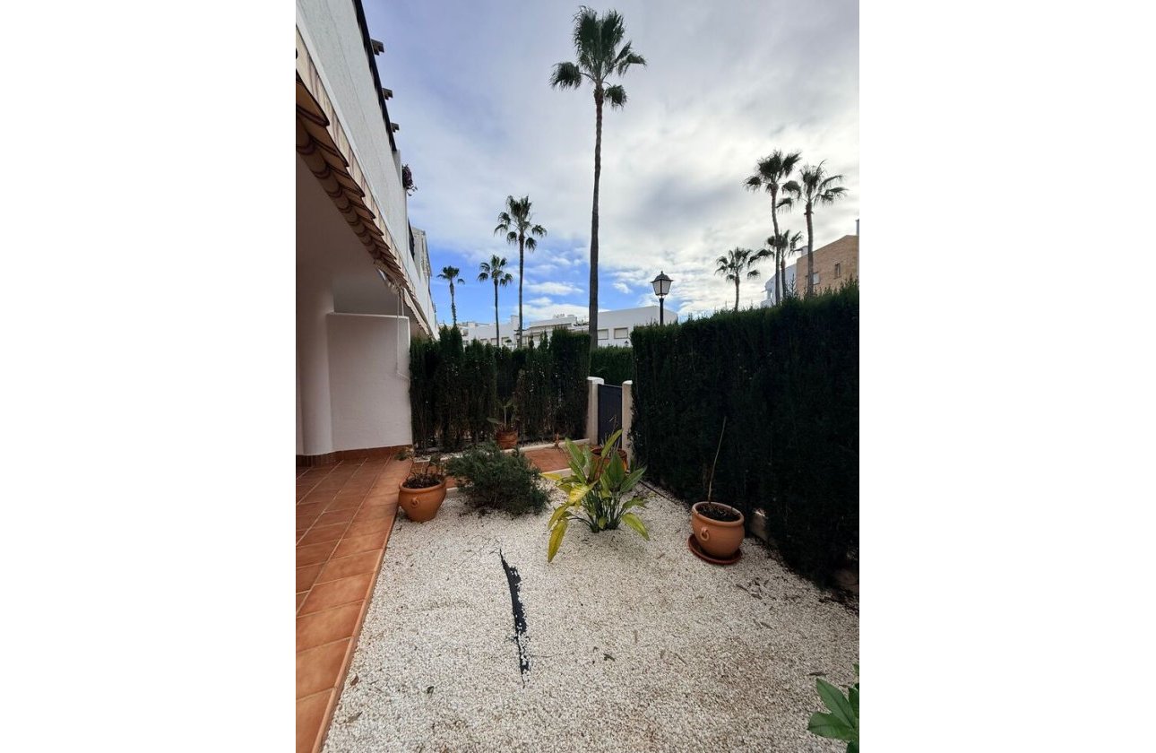 Revente - Appartement -
Orihuela Costa - Villamartín